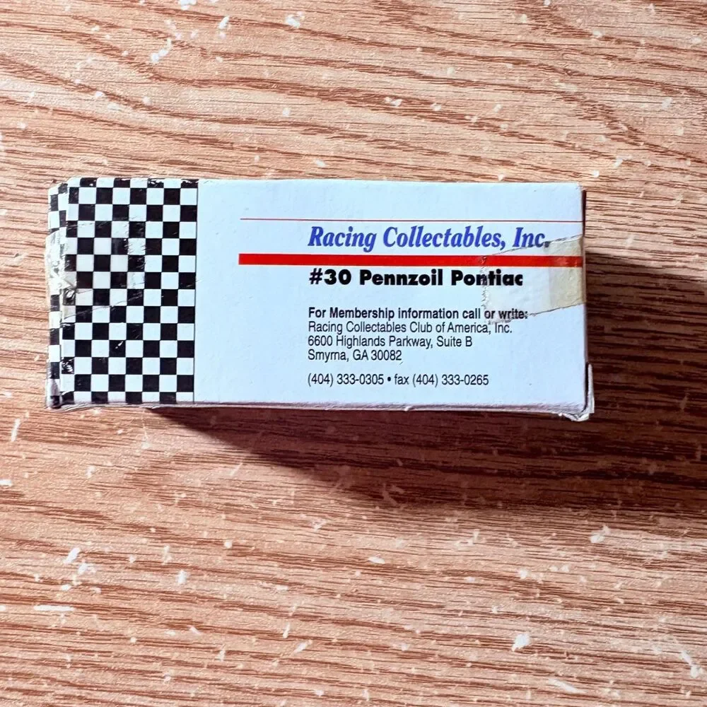 Michael Waltrip #30 Pennzoil 1991 Pontiac 1:64 scale Revell RCCA